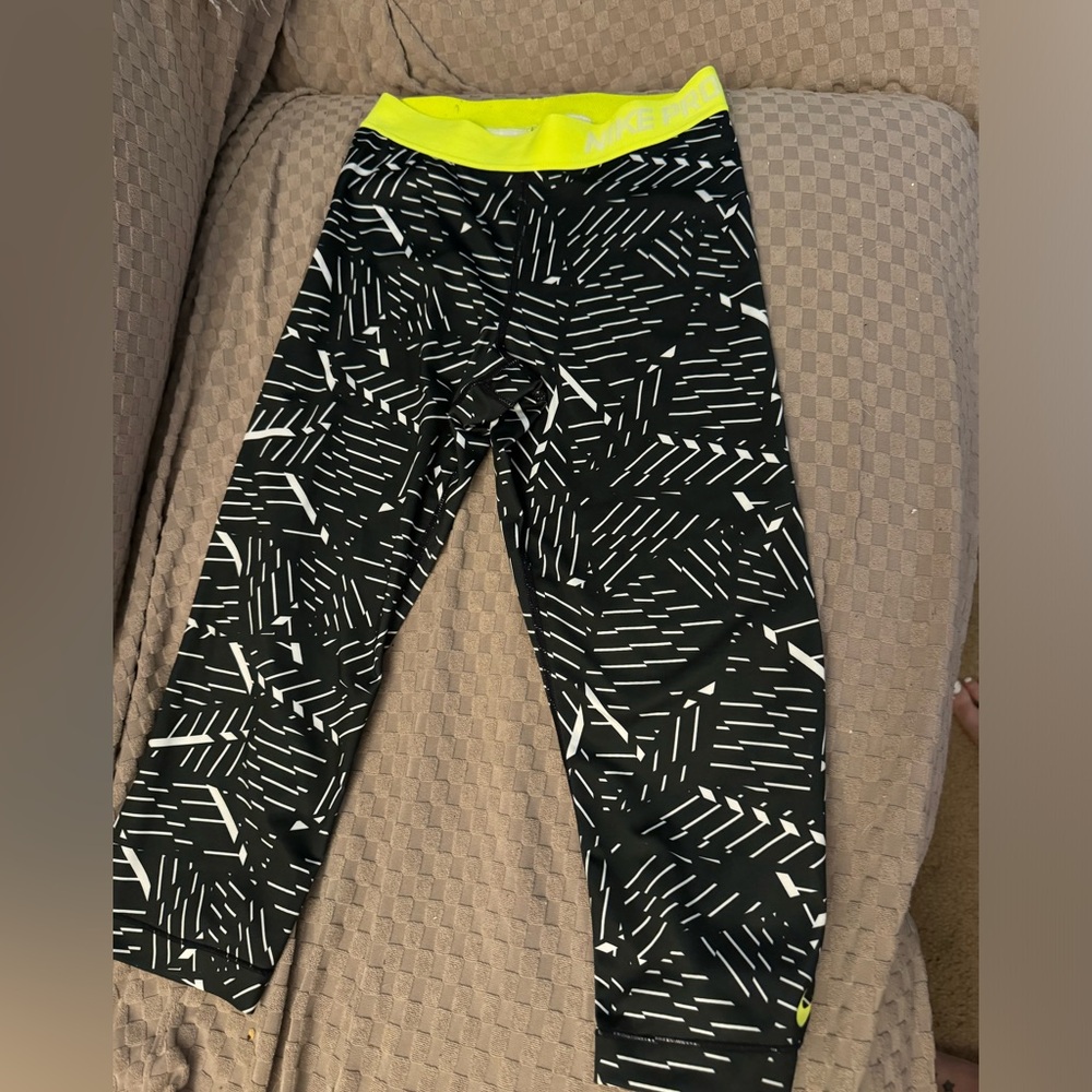 Nike Pro Capri Leggings